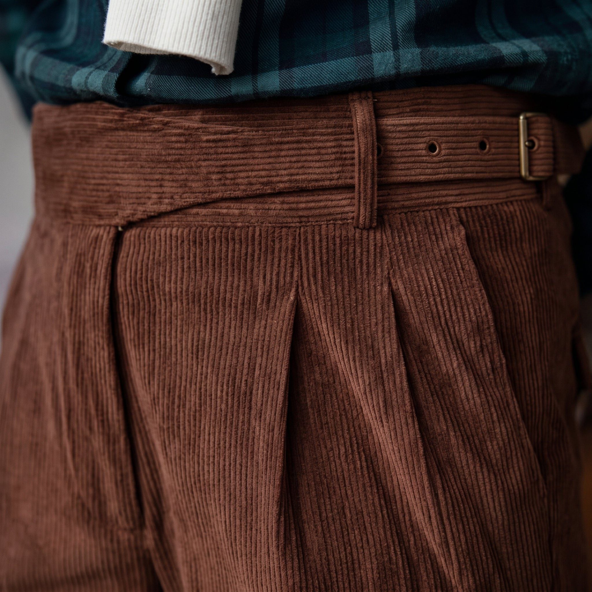 Double-Pleated Tapered Corduroy Trousers for Men - Brown
